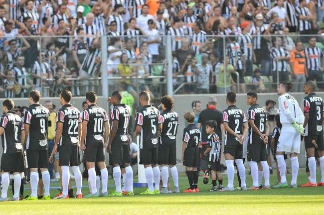 Lances do primeiro tempo do jogo entre Atl�tico e Flamengo no Independ�ncia