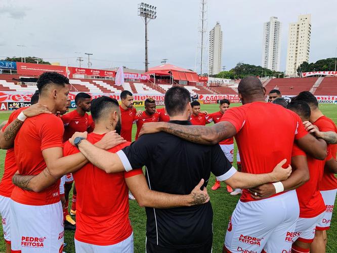 Vila Nova - Vice-campeão do Campeonato Goiano (16 jogos, 8 vitórias, 5 empates e 3 derrotas - 60,41% de aproveitamento)