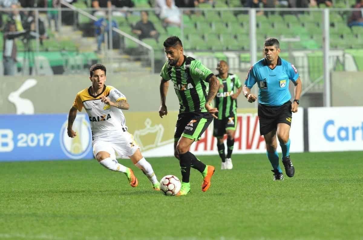 Imagens da partida entre Amrica e Cricima, no Independncia, pela Srie B do Brasileiro