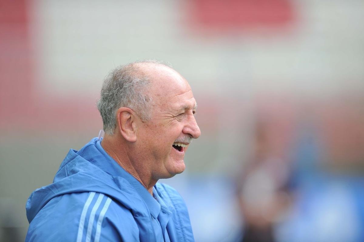 Adilson Batista e Luiz Felipe Scolari se enfrentaram pela quarta vez na histria, como tcnicos, e viram Amrica e Palmeiras empatar por 0 a 0, no Independncia. Veja as reaes dos dois comandantes