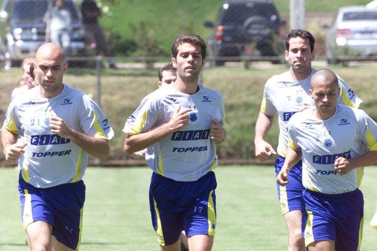 OUTUBRO - Dia a dia de treinos do Cruzeiro na temporada que culminou com a Trplice Coroa