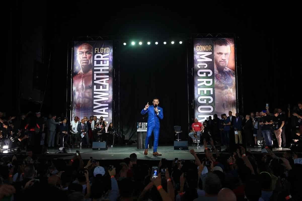 Floyd Mayweather e Conor McGregor tm segundo encontro, em Toronto, com muito falatrio