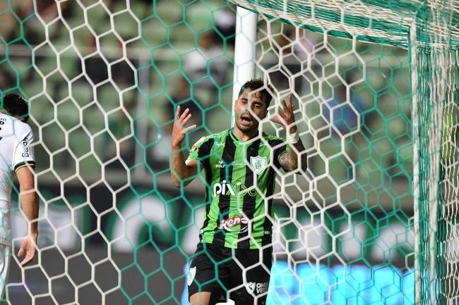 Fotos do jogo entre Amrica e Corinthians