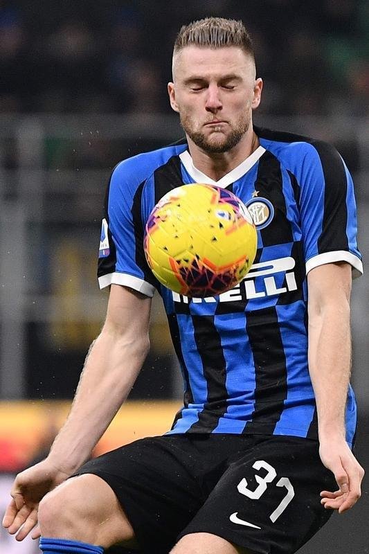 Zagueiro eslovaco Milan Skriniar, da Inter de Milo, foi um dos infectados no surto que atingiu o clube