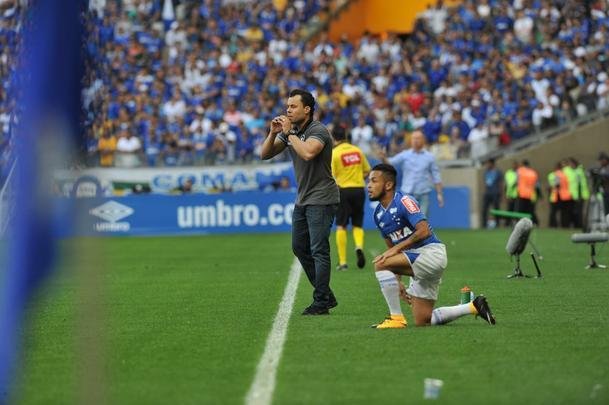 Imagens do jogo entre Cruzeiro e Botafogo, pela 19 rodada do Brasileiro, no Mineiro