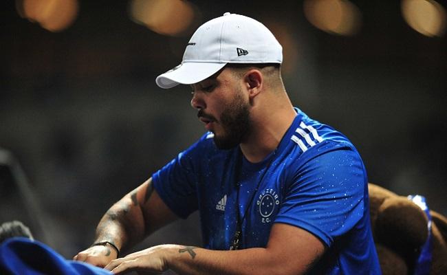 Ronald se apresentou no Mineiro antes do jogo entre Cruzeiro e Vasco