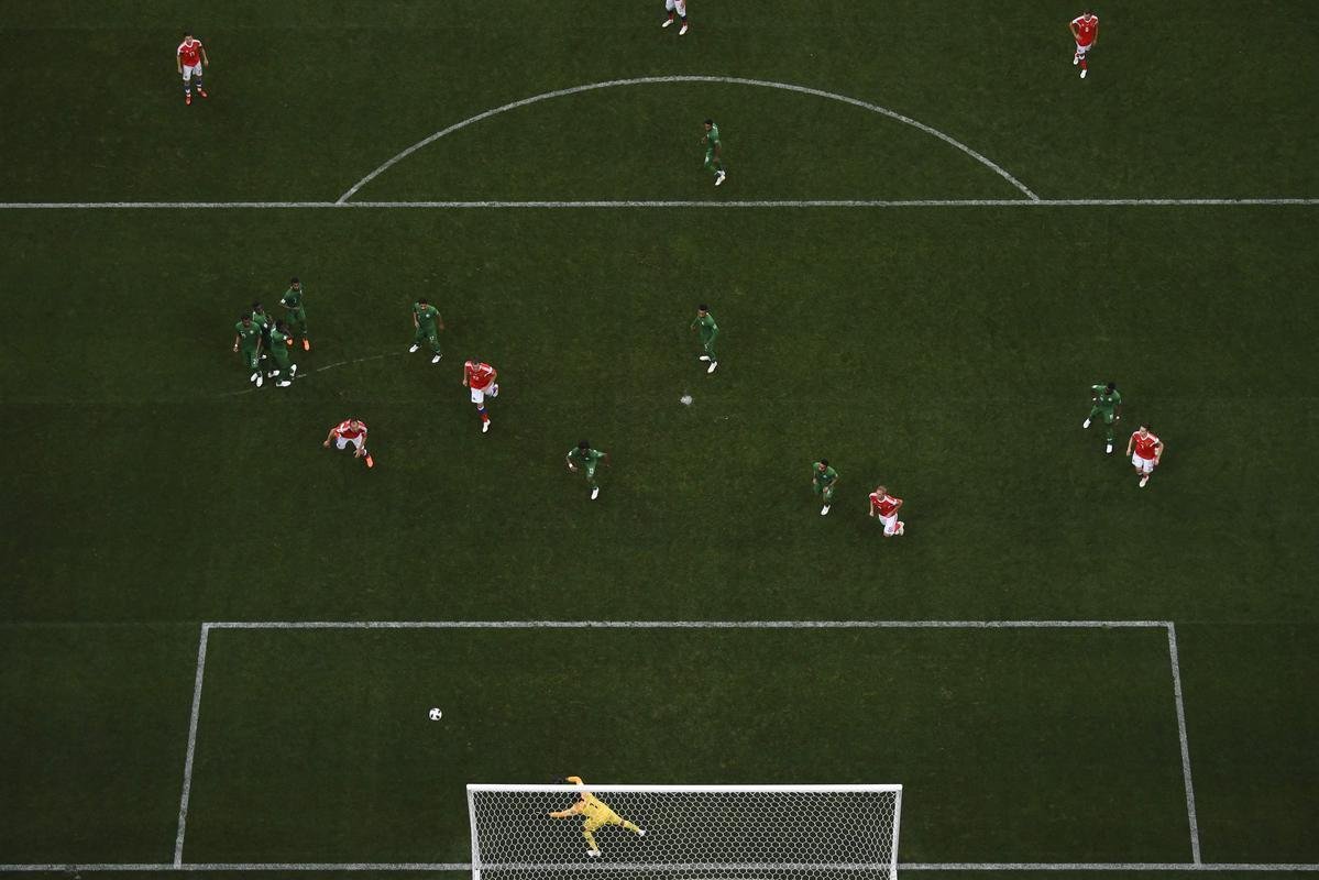 Seleo anfitri goleou Arbia Saudita por 5 a 0