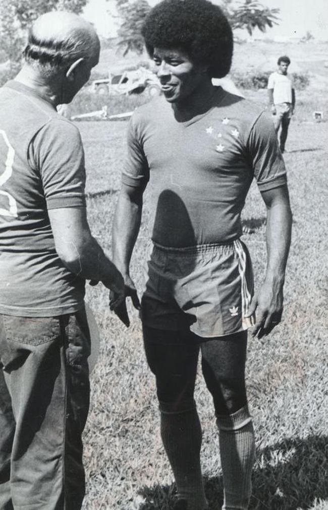 6 Jairzinho - 21 gols