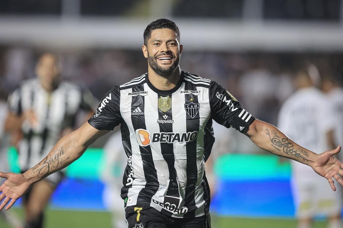 Fotos do jogo entre Santos e Atltico na Vila Belmiro, em Santos, pela 30 rodada do Campeonato Brasileiro