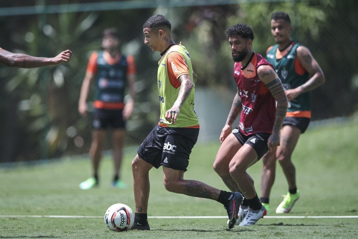 Fotos do treino do Atltico nesta quinta-feira na Cidade do Galo