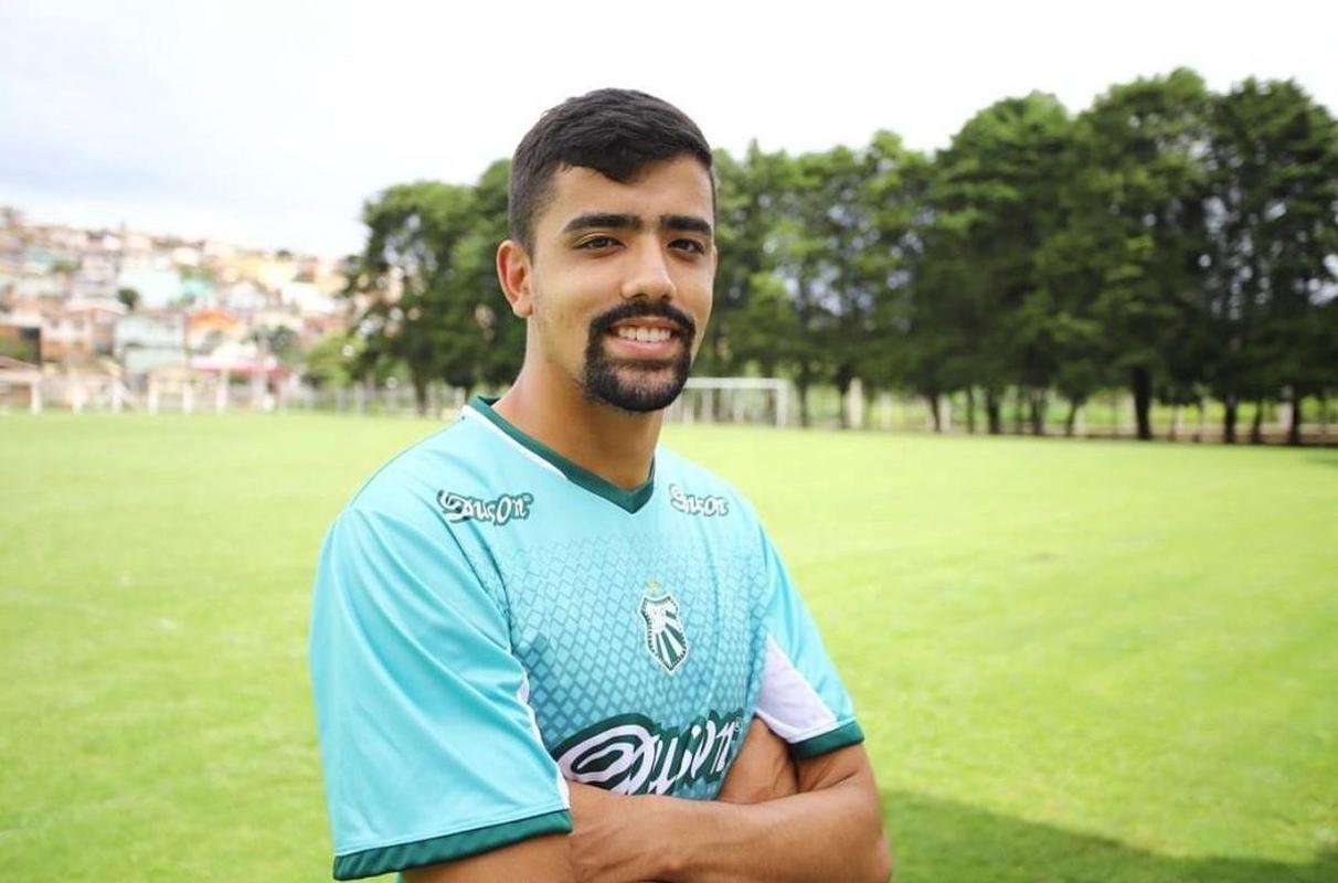 Paulo Vitor, volante (Caldense)