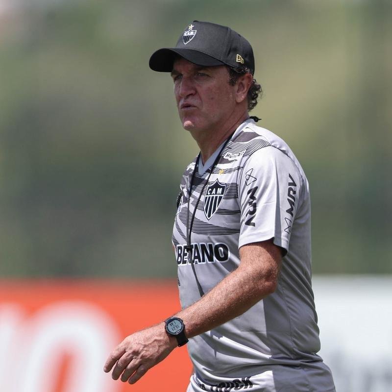 Primeiro treino comandado por Cuca desde a volta ao Atltico