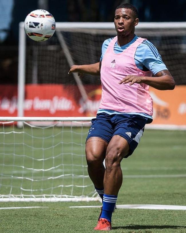 Imagens do treino do Cruzeiro desta segunda-feira (20), na Toca da Raposa II, em Belo Horizonte