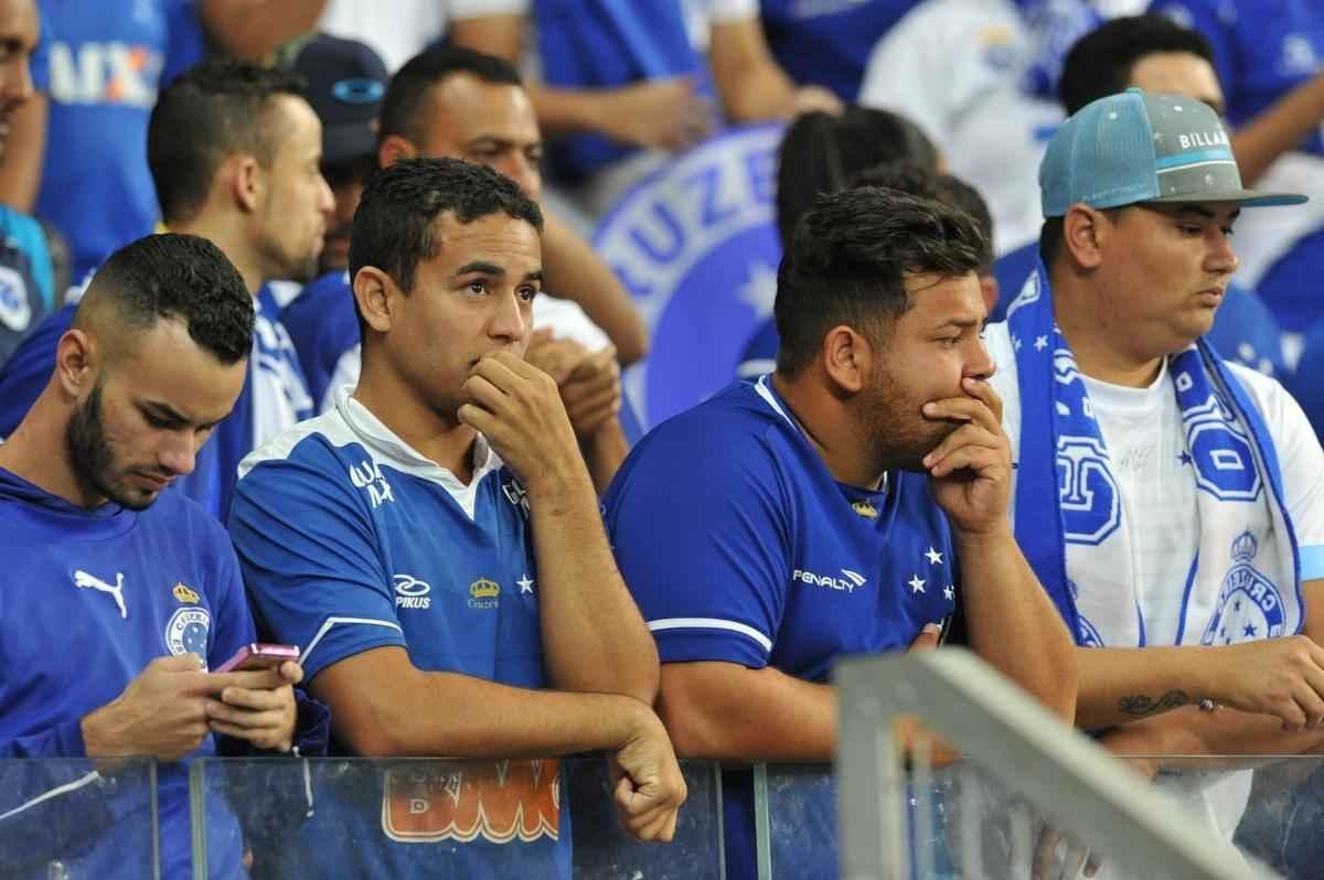 Torcida do Cruzeiro lotou o Mineiro em duelo com o Grmio pela semifinal da Copa do Brasil