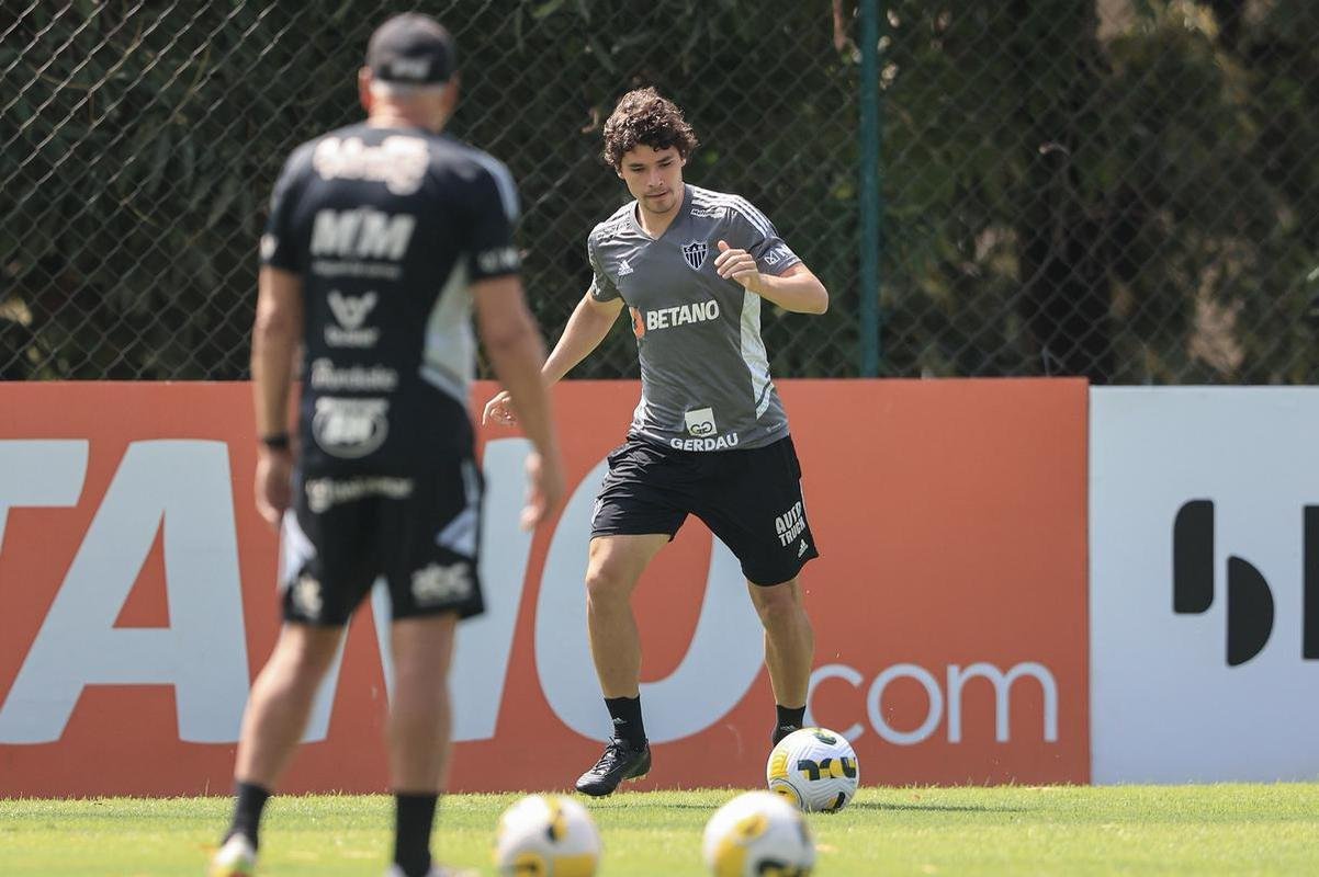 Na manh deste domingo (25/9), o Atltico concluiu mais um treino para encarar o Palmeiras, em partida vlida pela 28 rodada da Srie A do Campeonato Brasileiro.