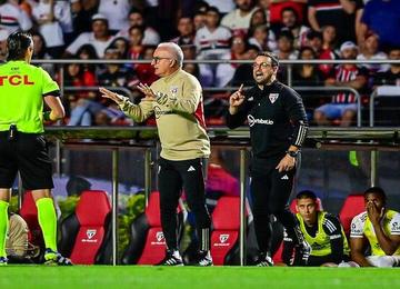 Tricolor deve direitos de imagem e salário para o elenco e deve ter que vender jogadores para quitar dívidas