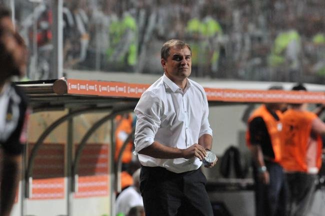 8 Diego Aguirre (2016) - 22 pontos