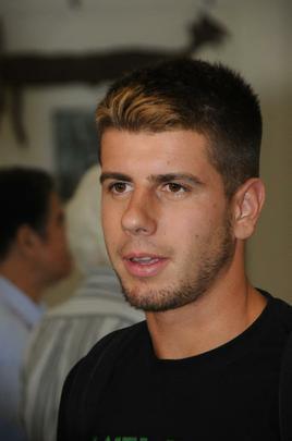 Meia argentino Toms Andrade, de 21 anos, vindo do River Plate, chegou a BH para defender o Atltico