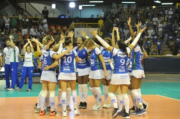 Minas x Praia: veja fotos da primeira partida da final