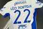 Cruzeiro divulga imagens da nova camisa branca a sócios-torcedores