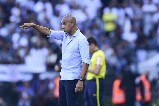 Pela primeira rodada do Campeonato Brasileiro, Corinthians e Cruzeiro se enfrentam na Neo Química Arena, em São Paulo