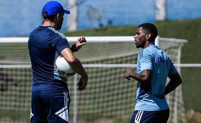 Oficial! Cruzeiro anuncia a contratação de Wesley Gasolina