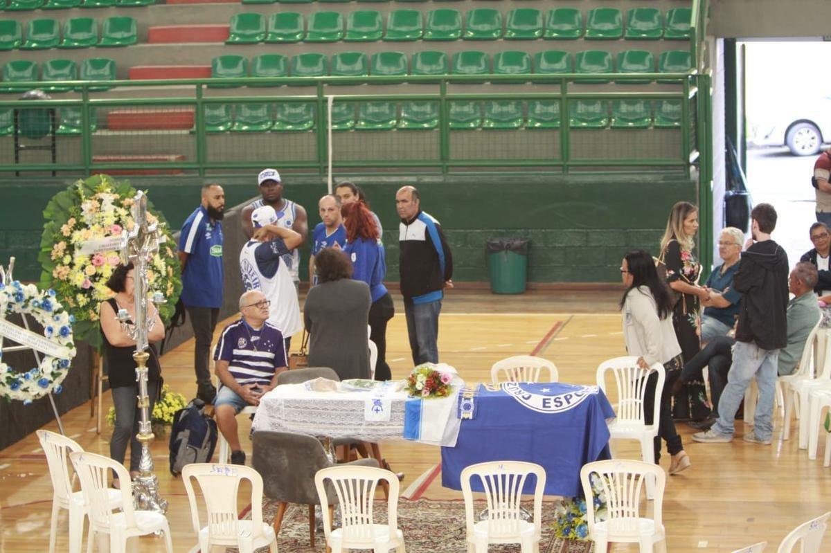 Salom, de 86 anos, morreu na madrugada de tera-feira (10) em Belo Horizonte