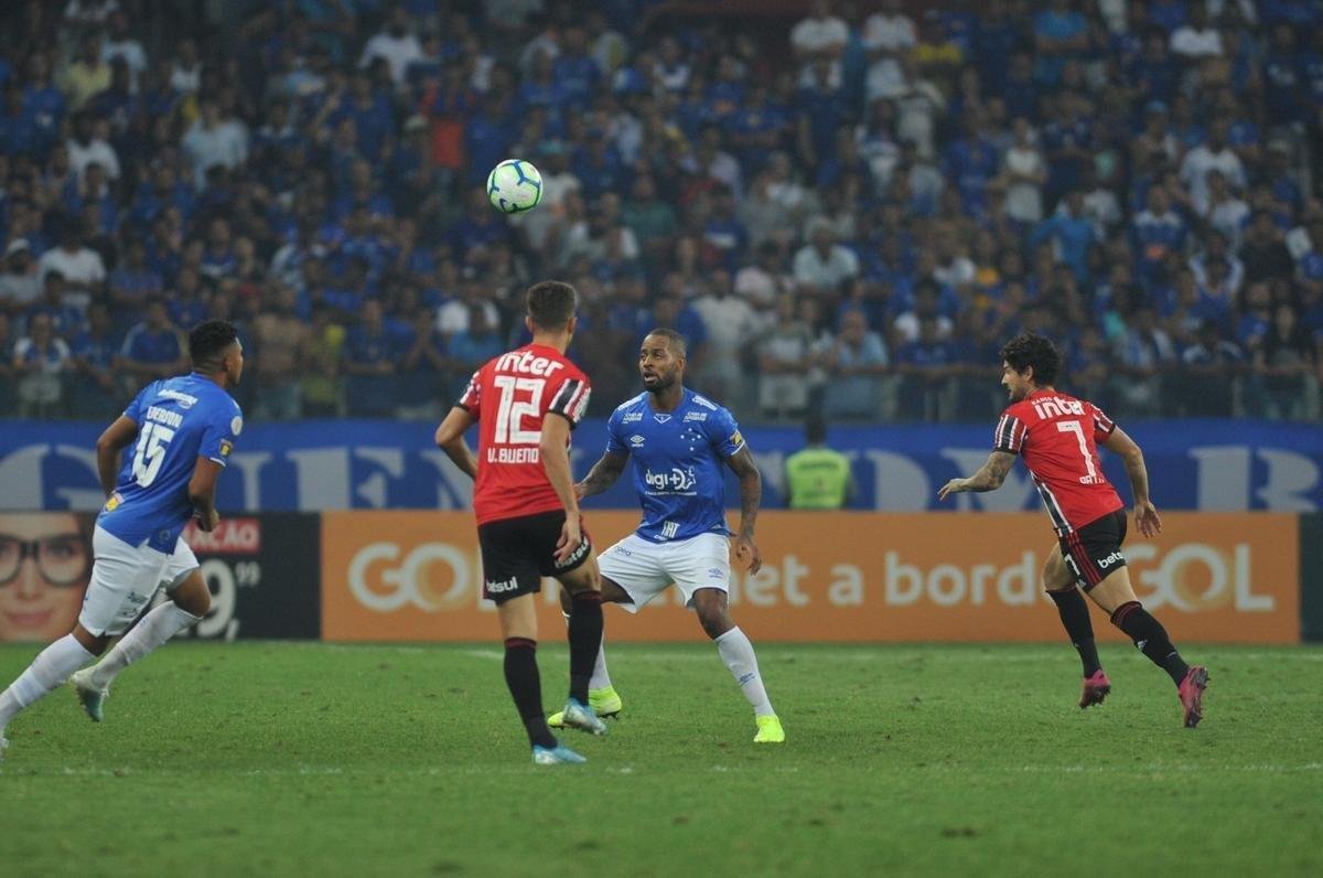 Fotos de Cruzeiro x So Paulo, no Mineiro, pela 26 rodada do Campeonato Brasileiro