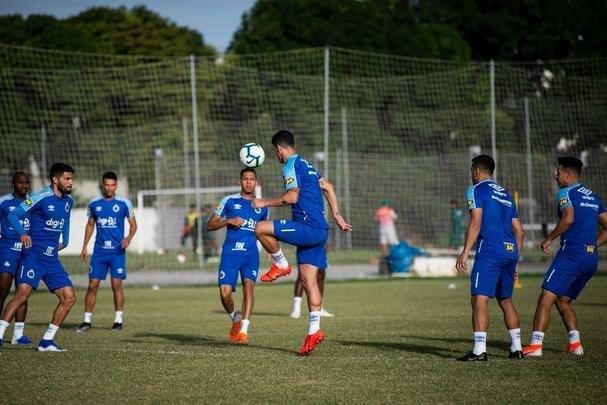 Treino do Cruzeiro no Cear antes de jogo contra o Fortaleza, pelo Brasileiro