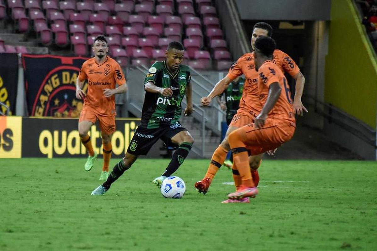 Fotos do jogo entre Sport e Amrica na Arena Pernambuco pela 31 rodada do Campeonato Brasileiro
