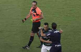 Atacante Breno Lopes, que iniciou a carreira no Cruzeiro, marcou o gol do ttulo do Palmeiras aos 53 minutos do segundo tempo na deciso contra o Santos e se sagrou campeo da Libertadores