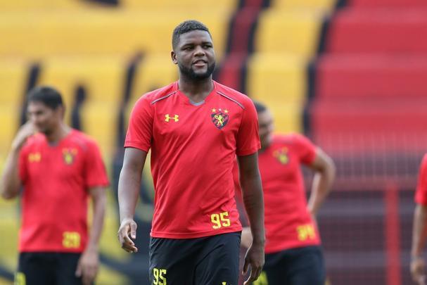 Nonoca (Sport) - Jogos: 5 (profissional e aspirantes) / Gol: 0 -  O Cruzeiro emprestou o volante Nonoca ao Sport até dezembro de 2018. Ele fez os primeiros jogos no fim do ano, em setembro. Foram quatro jogos pela equipe profissional e um pelos aspirantes. Deve voltar à Raposa em 2019.