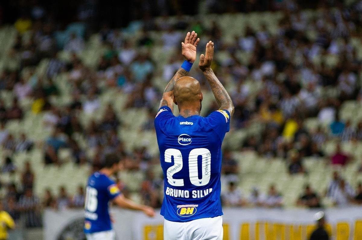 Cruzeiro enfrentou o Cear, neste domingo, em Fortaleza