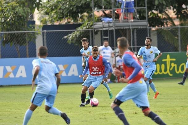 Com gols de Judivan e Rafael Sobis, Cruzeiro venceu Betinense por 2 a 0 em jogo-treino