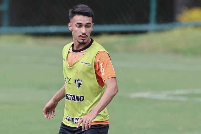 Atltico treinou, na tarde desta quinta-feira (26), na Cidade do Galo. Atividades visaram ao confronto contra o Ava pelo Campeonato Brasileiro.