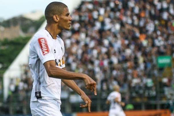 Atltico  derrotado pelo Botafogo, pela 31 rodada do Brasileiro, e fica mais distante do ttulo