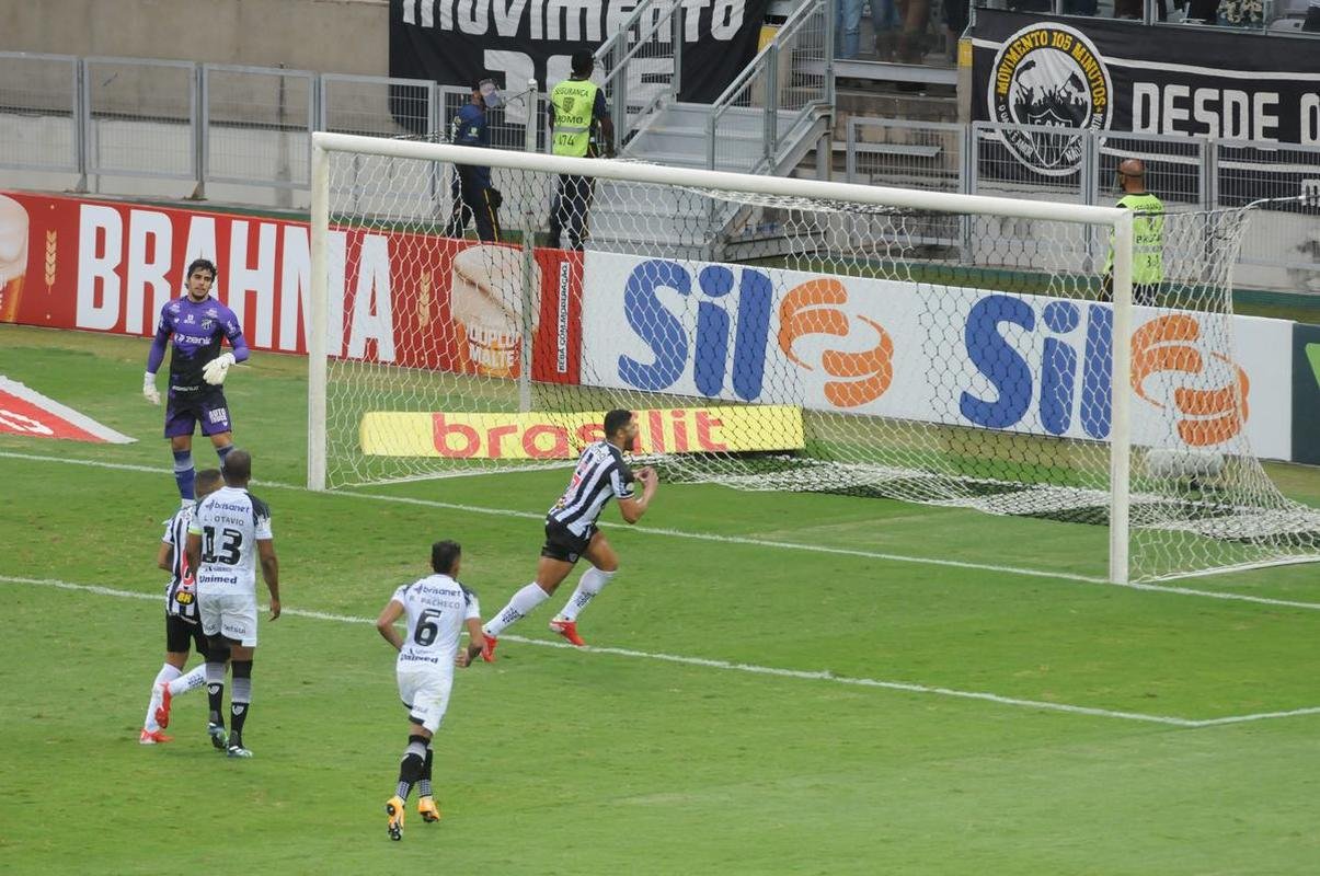 Fotos do jogo entre Atltico e Cear, no Mineiro, pela 25 rodada da Srie A do Campeonato Brasileiro