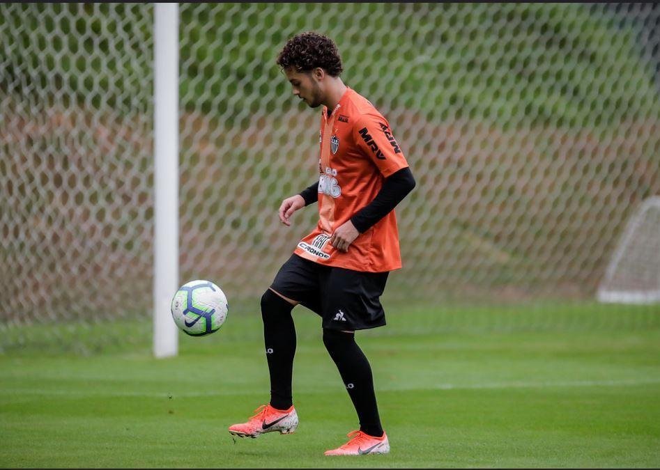 Guga:lateral-direito, 20 anos, cinco jogos