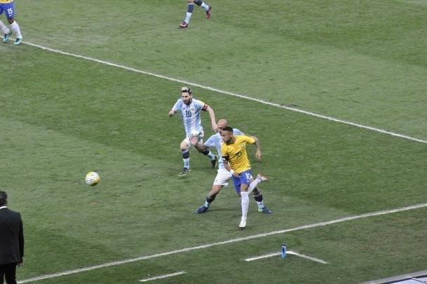 Fotos do primeiro tempo de Brasil x Argentina no Mineiro