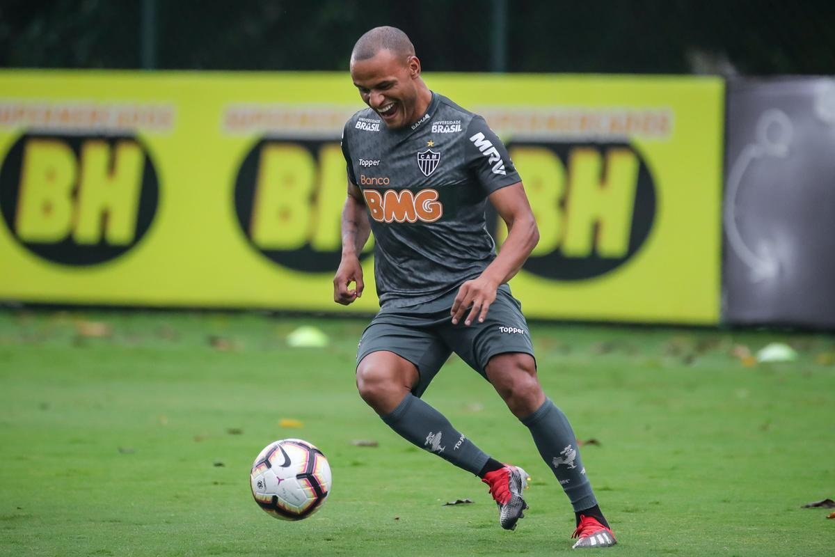 Jogadores do Atltico treinaram nesta tera-feira, vspera do jogo com o Defensor