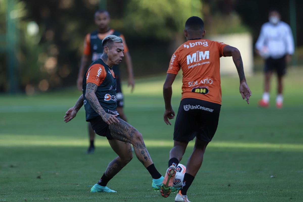 Fotos do treino do Atltico antes da viagem para a Argentina