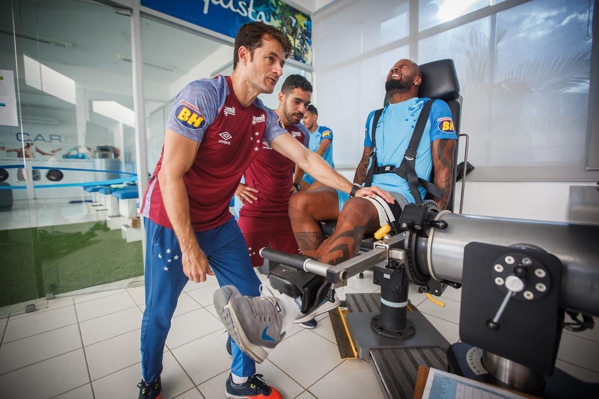 Veja imagens do primeiro dia de trabalho do Cruzeiro no ano de 2019