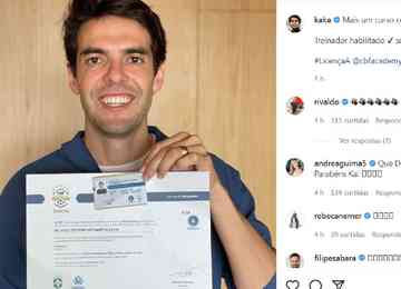 Kaká mostrou em foto, nas redes sociais, ter tirado a Licença A, que o credencia a ser técnico de time profissional no futebol brasileiro
