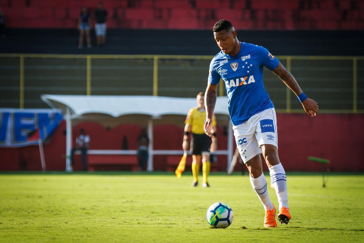 Cruzeiro empatou com Vitória no Barradão, em Salvador, por 1 a 1, pela 17ª rodada do Brasileiro