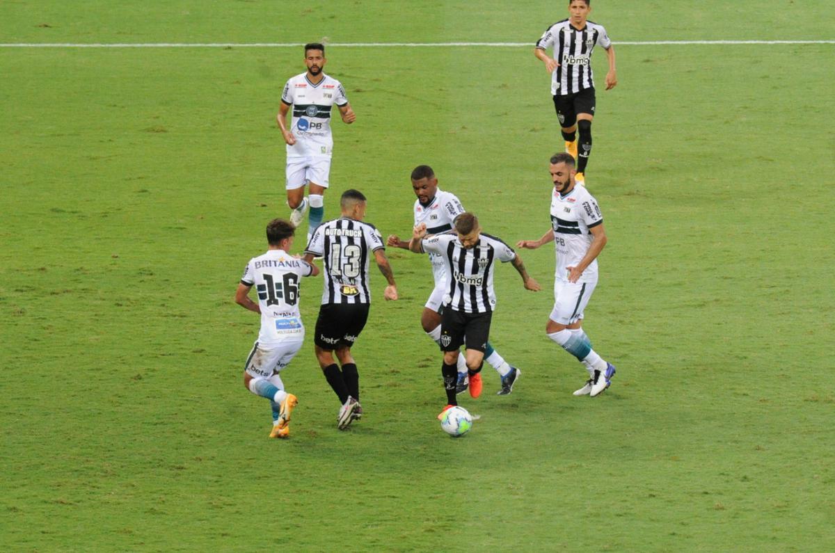 Imagens do jogo entre Atlético e Coritiba, pela 27ª rodada da Série A do Campeonato Brasileiro, no Mineirão