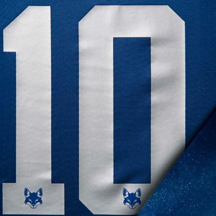 Veja imagens da nova camisa nmero 3 do Cruzeiro lanada pela Umbro