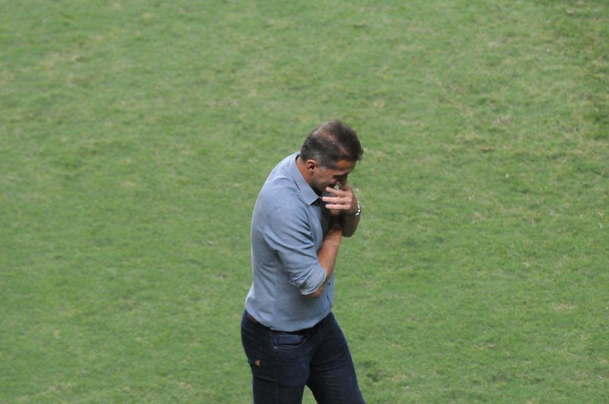 Fotos do jogo entre Amrica e Palmeiras, no Independncia, em Belo Horizonte, pela 24 rodada do Campeonato Brasileiro