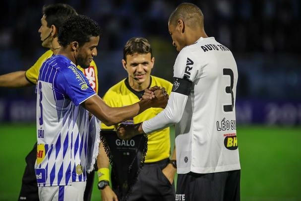 Fotos da partida entre Ava e Atltico, pelo Campeonato Brasileiro
