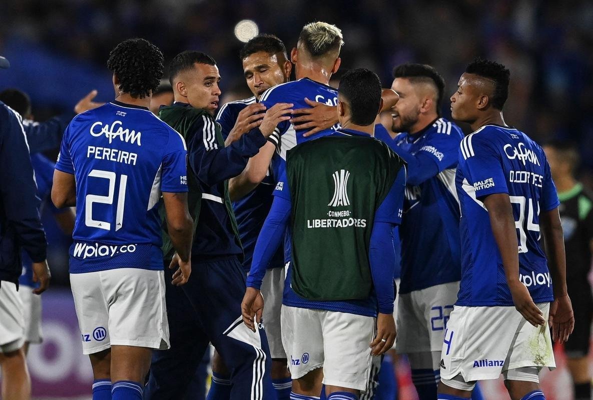 Millonarios-COL venceu Universidad Catlica-EQU por 2 a 1 e ser adversrio do Atltico na terceira fase da Libertadores