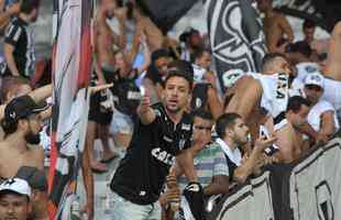 Fotos da torcida do Atltico durante o clssico contra o Cruzeiro